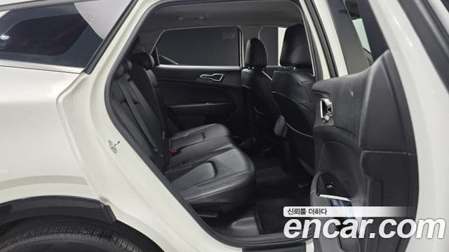 Kia Sportage 2021 — Фото 11/20
