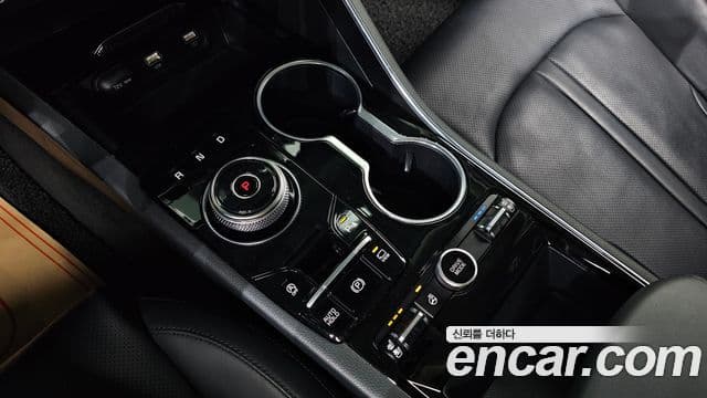 Kia K5 2021 — ფოტო 9/20
