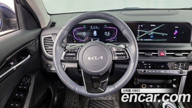 Kia Seltos 2023 — Şəkil 13/20