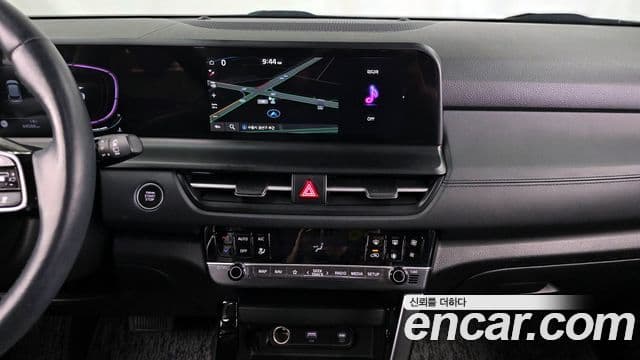 Kia Seltos 2023 — Şəkil 14/20