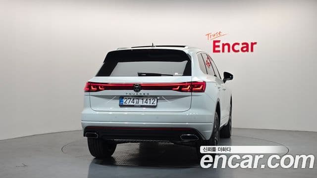 Volkswagen Touareg 2024 — ფოტო 4/20