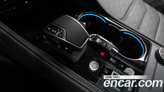 Volkswagen Touareg 2024 — ფოტო 9/20
