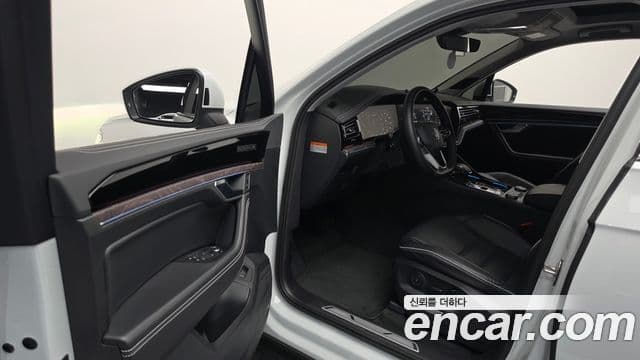 Volkswagen Touareg 2024 — ფოტო 10/20