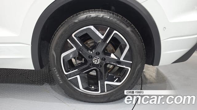 Volkswagen Touareg 2024 — Photo 15/32