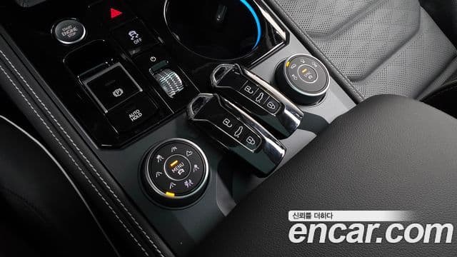 Volkswagen Touareg 2024 — Photo 28/32