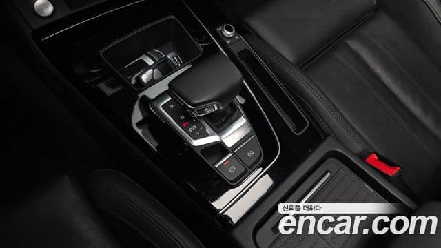 Audi Q5 2021 — Şəkil 9/20