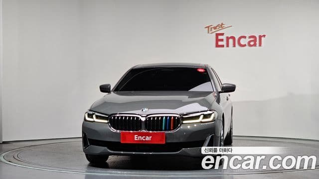 BMW 5 Series 2022 — Şəkil 2/20