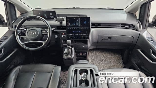 Hyundai Staria 2022 — ფოტო 7/20
