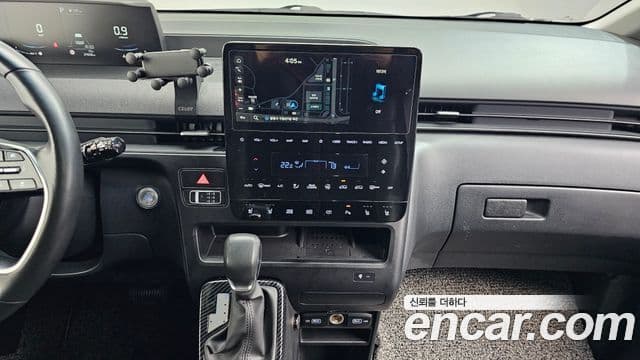 Hyundai Staria 2022 — ფოტო 15/20