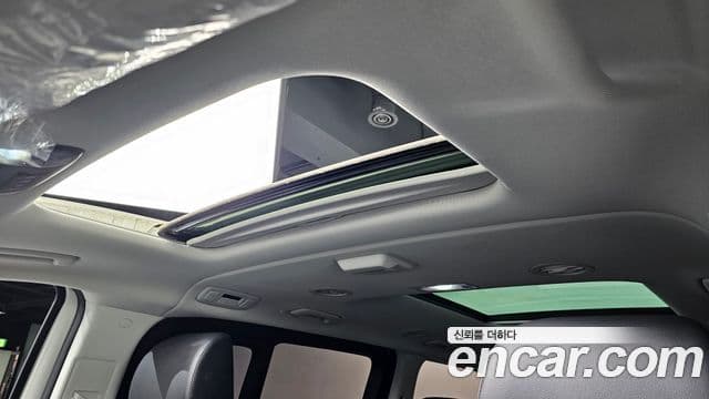 Hyundai Staria 2022 — ფოტო 19/20
