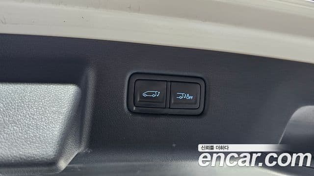 Hyundai Staria 2022 — ფოტო 20/20