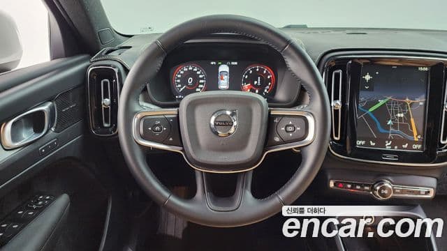 Volvo XC40 2021 — Şəkil 12/20