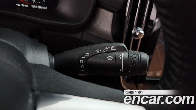 Volvo XC40 2021 — Şəkil 16/20