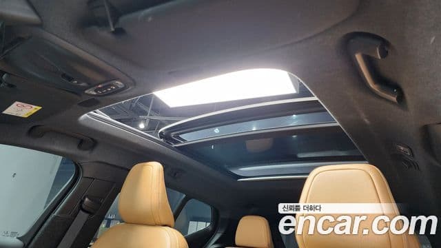 Volvo XC40 2021 — Şəkil 18/20