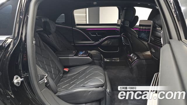 Mercedes-Benz S-Class 2021 — ფოტო 23/38