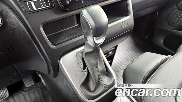 Hyundai Staria 2025 — Şəkil 7/20