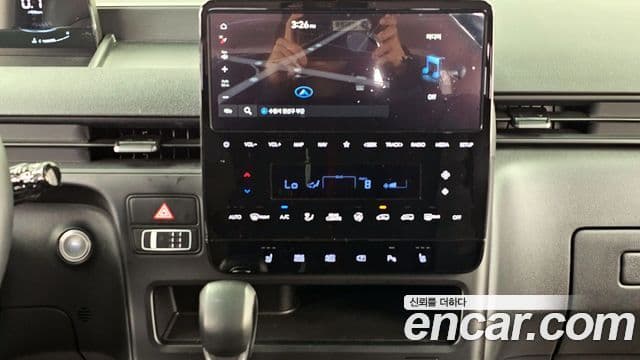 Hyundai Staria 2025 — Şəkil 14/20