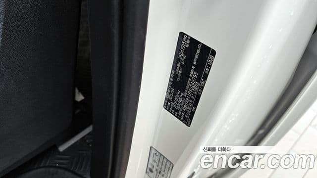 Hyundai Staria 2025 — Şəkil 2/34