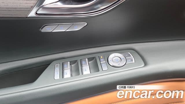 Genesis GV80 2023 — Photo 16/30