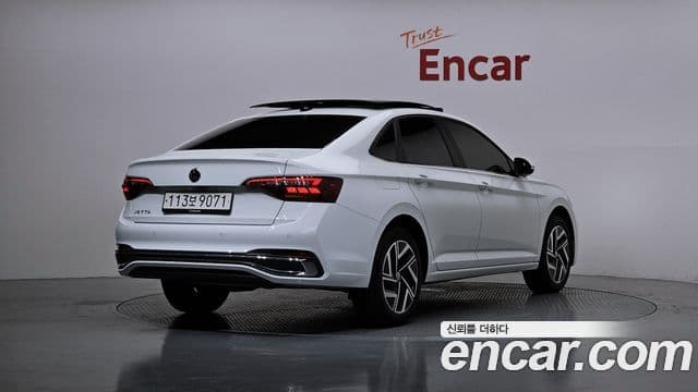 Volkswagen Jetta 2024 — Şəkil 2/20