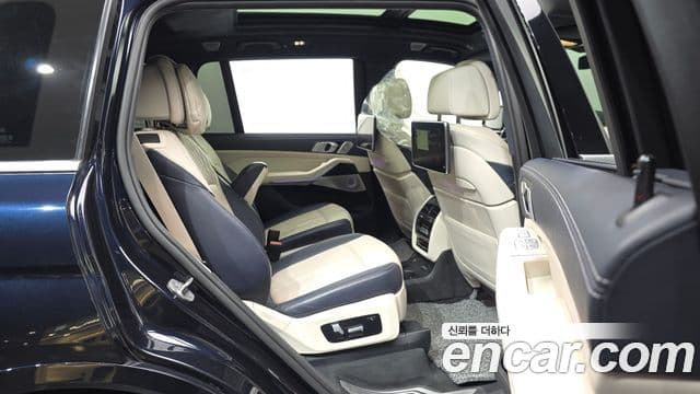 BMW X7 2021 — Şəkil 11/20
