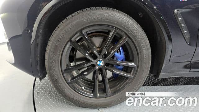 BMW X4 2021 — ფოტო 5/20