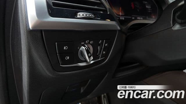 BMW X4 2021 — ფოტო 18/20