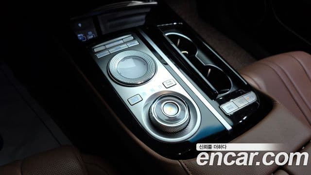 Genesis Electrified G80 2022 — ფოტო 9/20