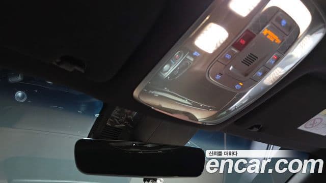Genesis Electrified G80 2022 — ფოტო 19/20