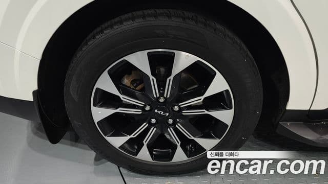 Kia Carnival 2022 — Фото 4/20