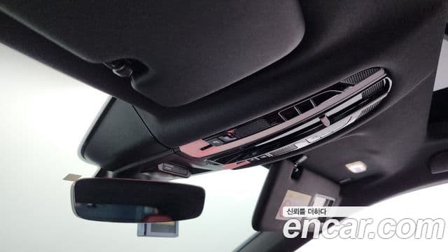 Porsche Cayenne 2021 — Photo 39/40