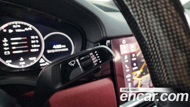 Porsche Cayenne 2021 — Photo 32/40