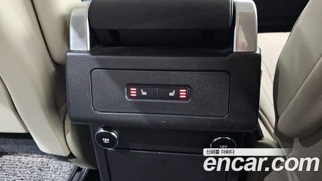 Land Rover Discovery 5 2019 — Şəkil 9/30
