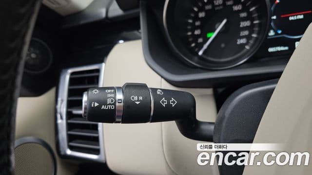 Land Rover Discovery 5 2019 — Şəkil 1/30