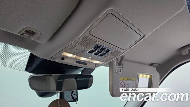 Land Rover Discovery 5 2019 — Şəkil 15/30