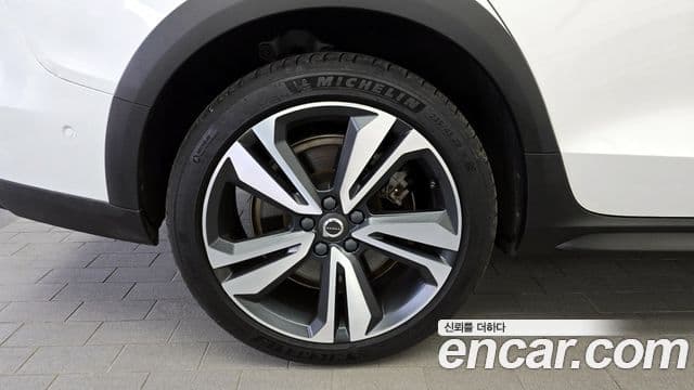Volvo V60 Cross Country 2020 — ფოტო 5/20