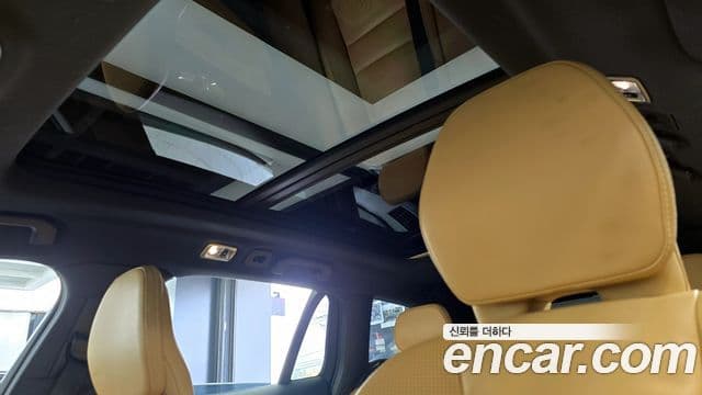Volvo V60 Cross Country 2020 — ფოტო 17/20