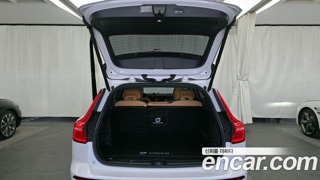 Volvo V60 Cross Country 2020 — ფოტო 20/20