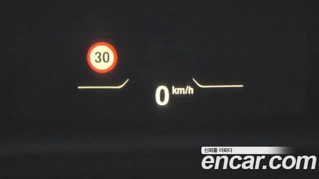 BMW 1 Series 2023 — ფოტო 16/20