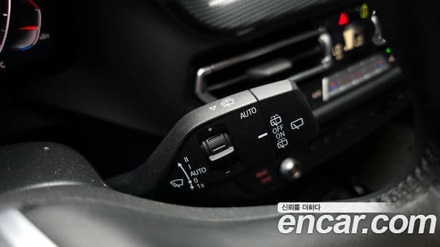 BMW 1 Series 2023 — ფოტო 18/20