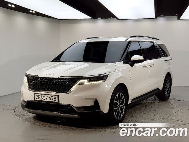 Kia Carnival 2022 — Фото 1/20