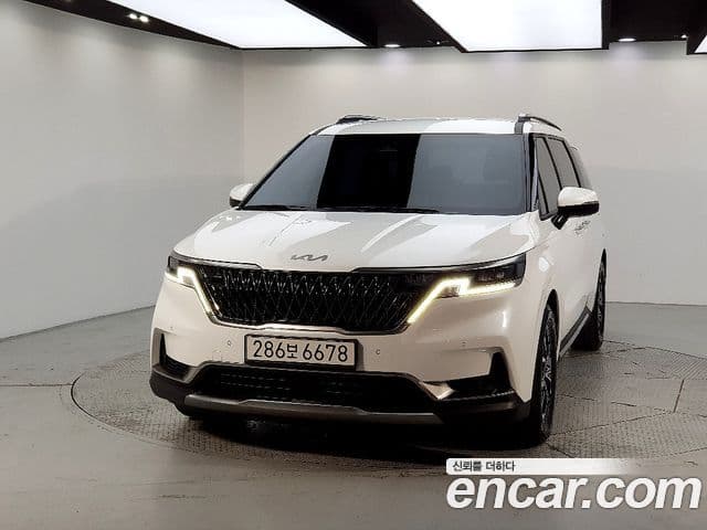 Kia Carnival 2022 — Фото 3/20