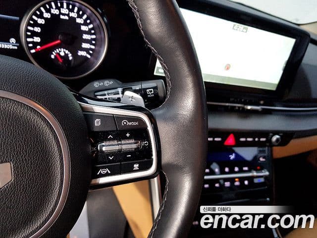 Kia Carnival 2022 — Фото 12/20