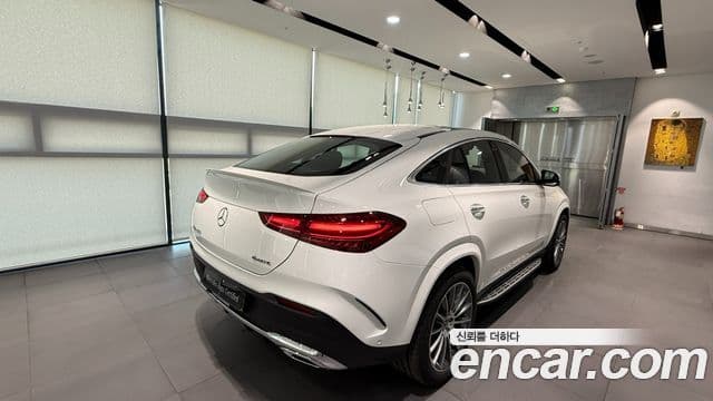 Mercedes-Benz GLE-Class 2025 — Фото 1/19