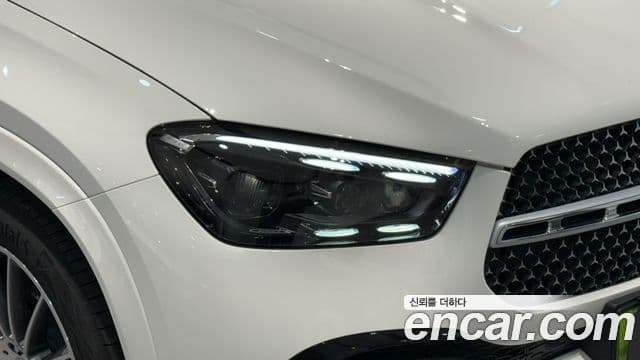 Mercedes-Benz GLE-Class 2025 — Фото 4/19