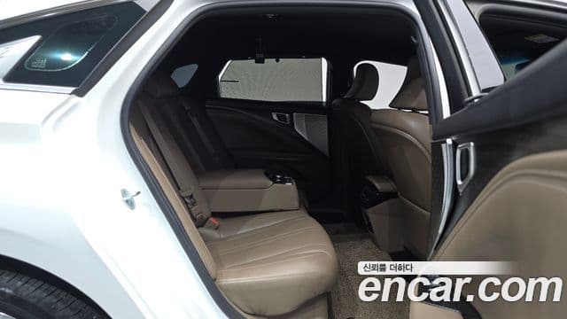 Kia K8 2022 — Şəkil 12/20