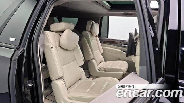Cadillac Escalade 2024 — ფოტო 12/20