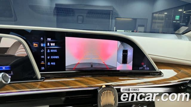 Cadillac Escalade 2024 — ფოტო 15/20