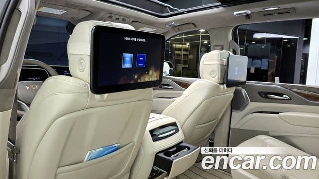 Cadillac Escalade 2024 — ფოტო 18/20