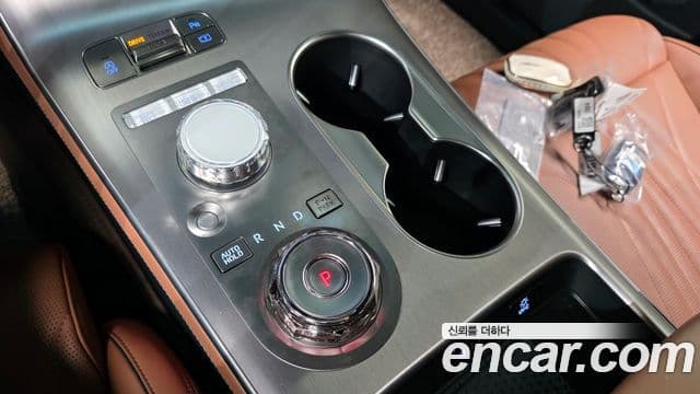 Genesis GV70 2024 — Şəkil 9/20